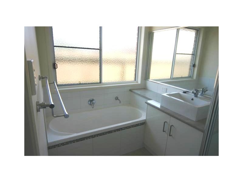 6 St Andrews Chase, Dalby QLD 4405