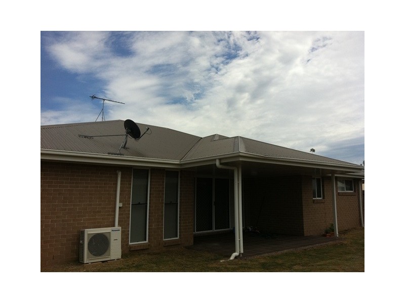 6 St Andrews Chase, Dalby QLD 4405