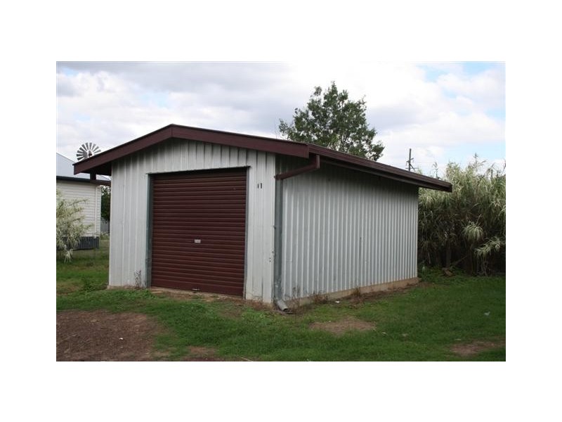 19 BAGOT STREET, Dalby QLD 4405