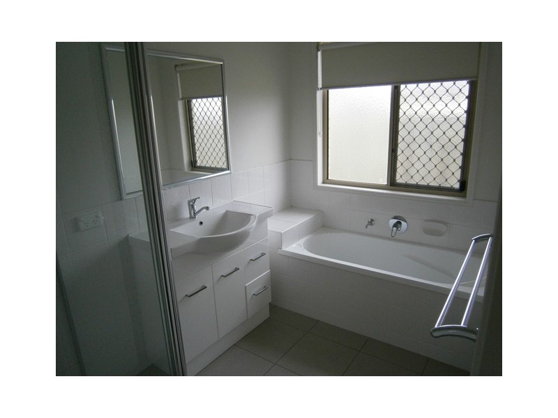 65 Diggers Drive, Dalby QLD 4405