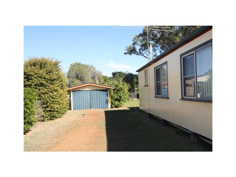 10 North Street, Dalby QLD 4405