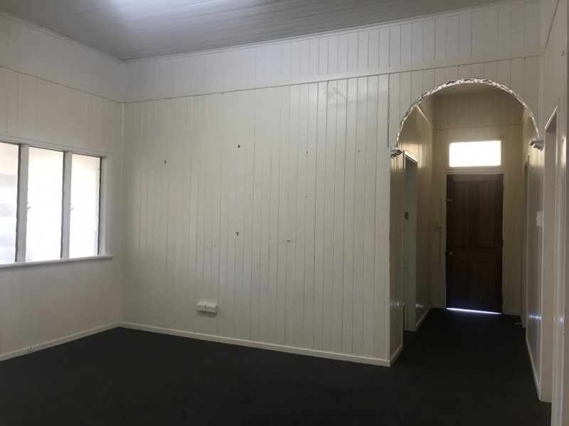12 Horace Street, Dalby QLD 4405