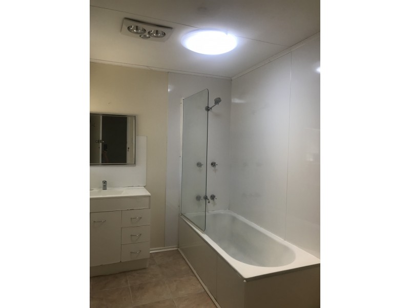 12 Horace Street, Dalby QLD 4405