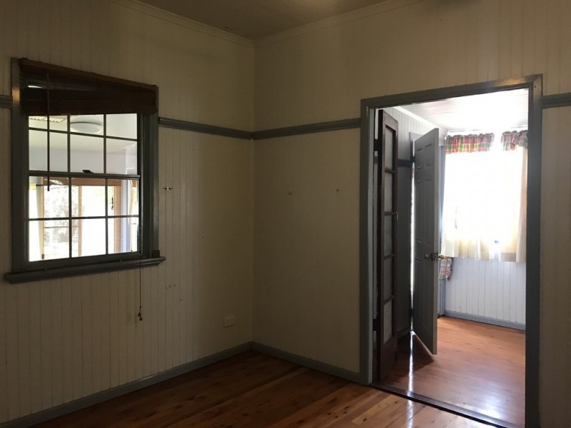 4 BIRD STREET, Dalby QLD 4405