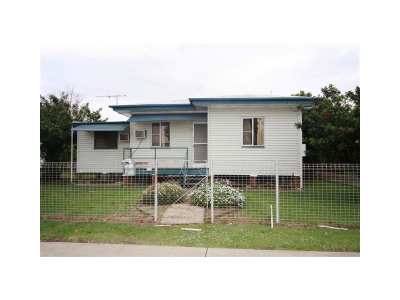11 Nicholson Street, Dalby QLD 4405