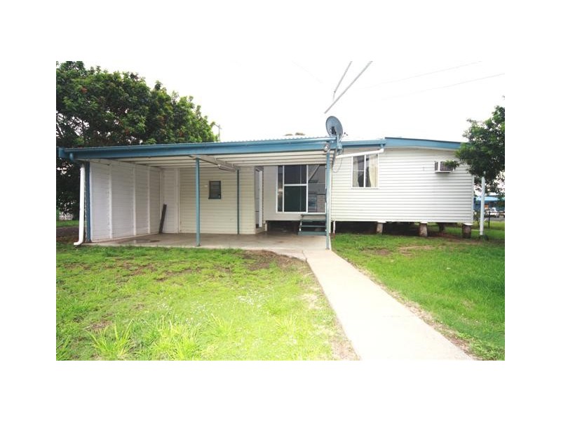 11 Nicholson Street, Dalby QLD 4405