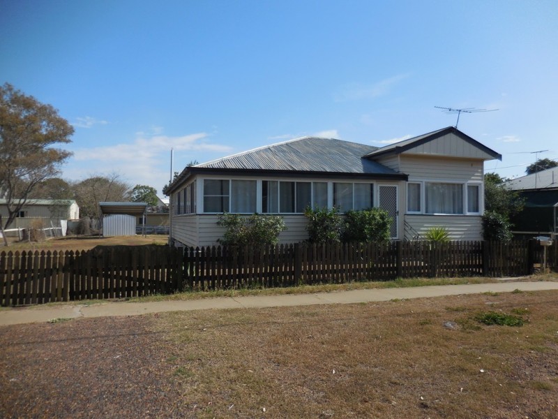 10 Alice Street, Dalby QLD 4405