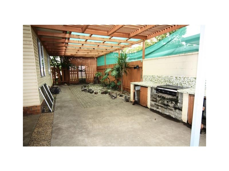 98 Wood Street, Dalby QLD 4405