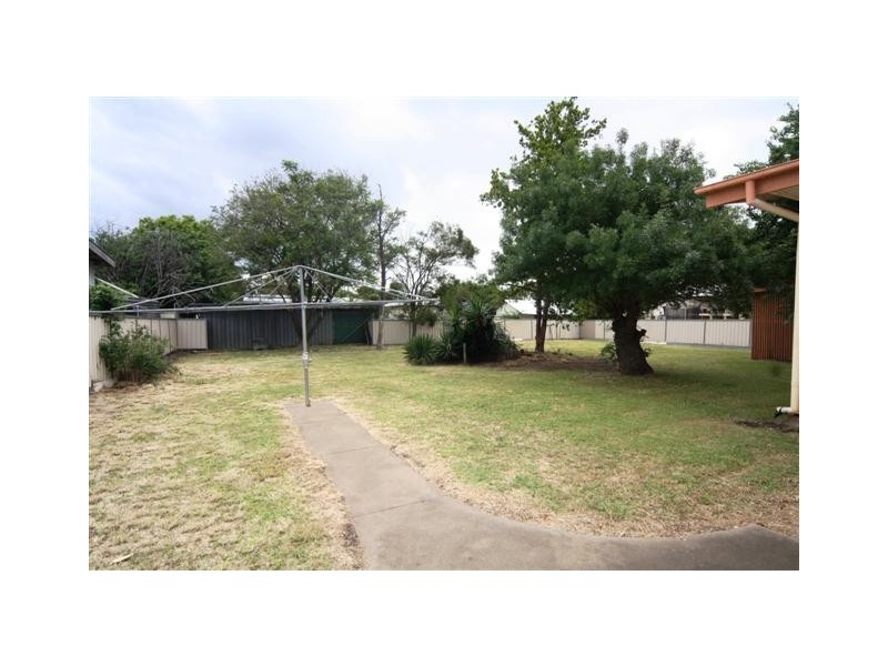 98 Wood Street, Dalby QLD 4405