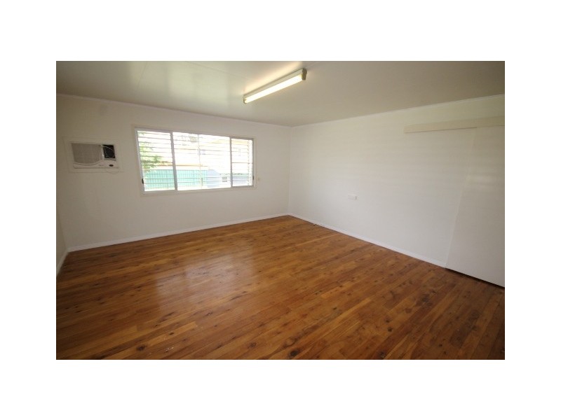 4 Bagot Street, Dalby QLD 4405