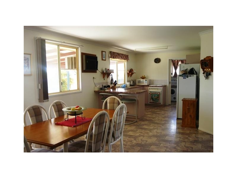 5 MITCHELL PLACE, Dalby QLD 4405