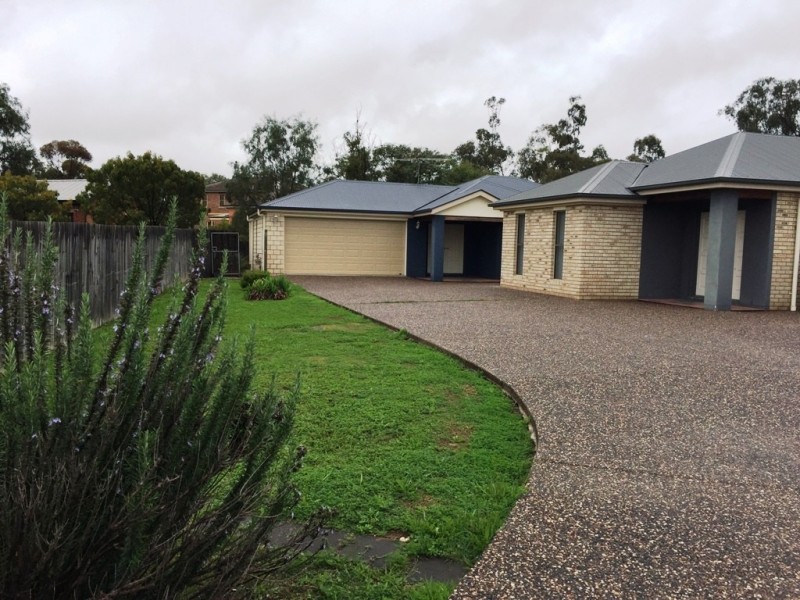 1/7 St Andrews Chase, Dalby QLD 4405