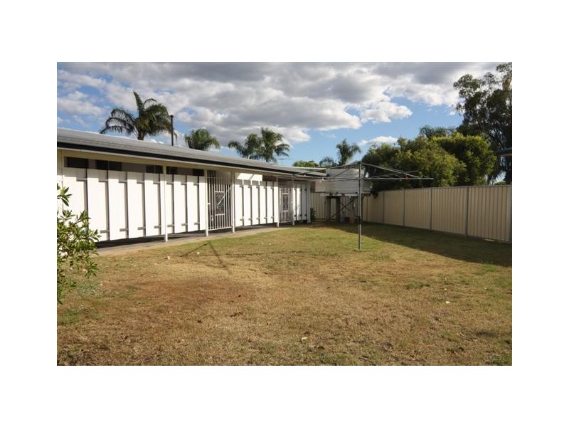 15 WREN STREET, Dalby QLD 4405