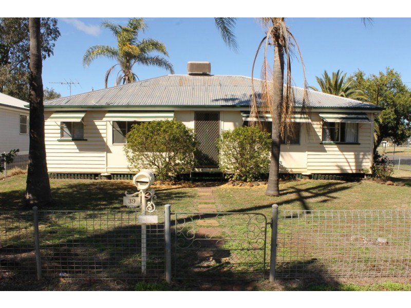 39 Orpen Street, Dalby QLD 4405