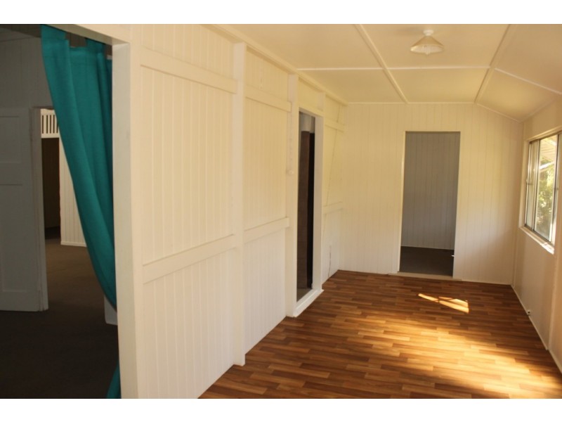 39 Orpen Street, Dalby QLD 4405