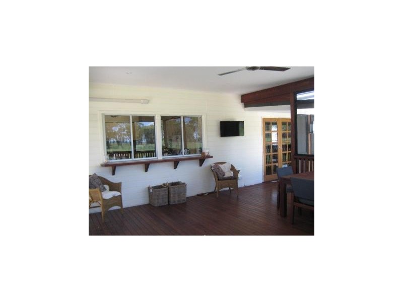 35 KOMMAMURRA ROAD, Dalby QLD 4405