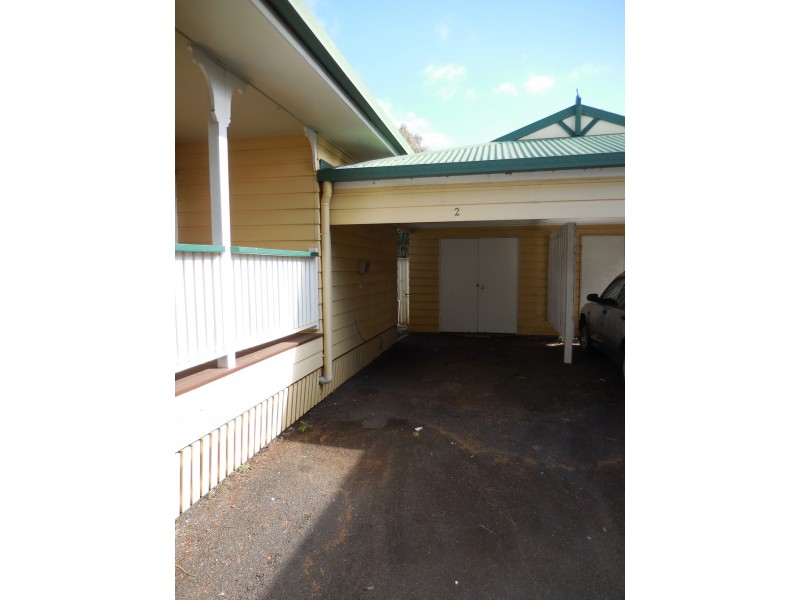 2/8 Patrick Street, Dalby QLD 4405