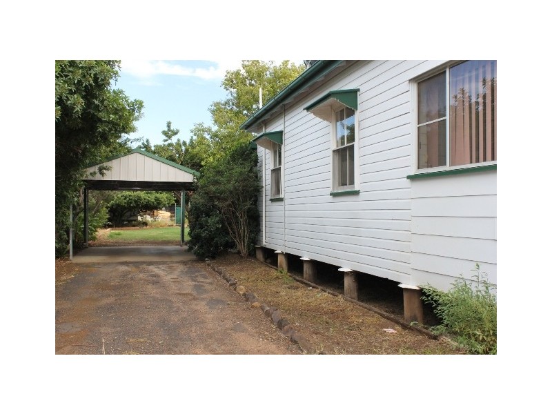 5 ANNIE STREET, Dalby QLD 4405