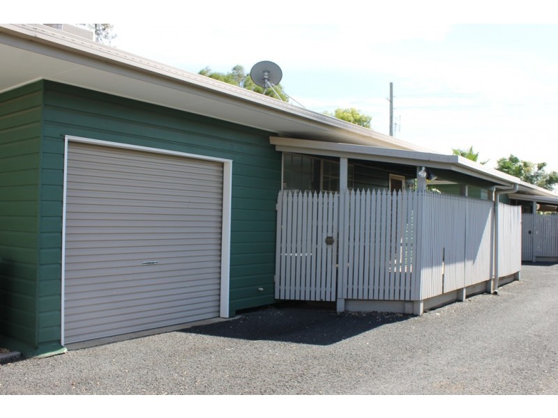 2/52 Bunya Street, Dalby QLD 4405