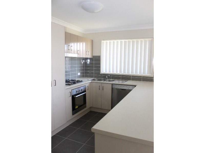 42 GOSDEN DRIVE, Dalby QLD 4405