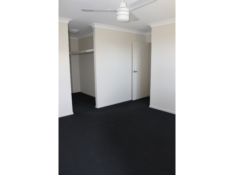 42 GOSDEN DRIVE, Dalby QLD 4405