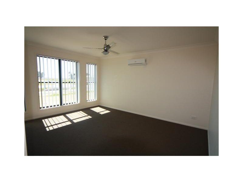 68 Diggers Drive, Dalby QLD 4405
