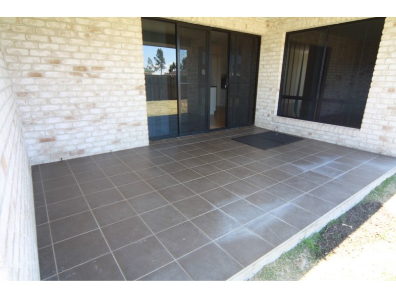 68 Diggers Drive, Dalby QLD 4405