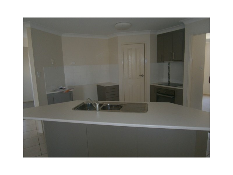 10 Gosden Drive, Dalby QLD 4405