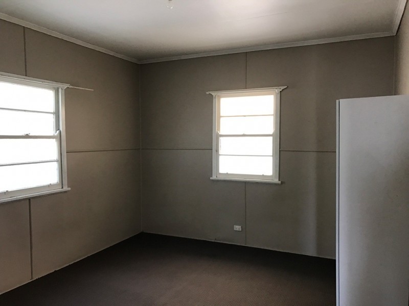 142 Condamine Street, Dalby QLD 4405