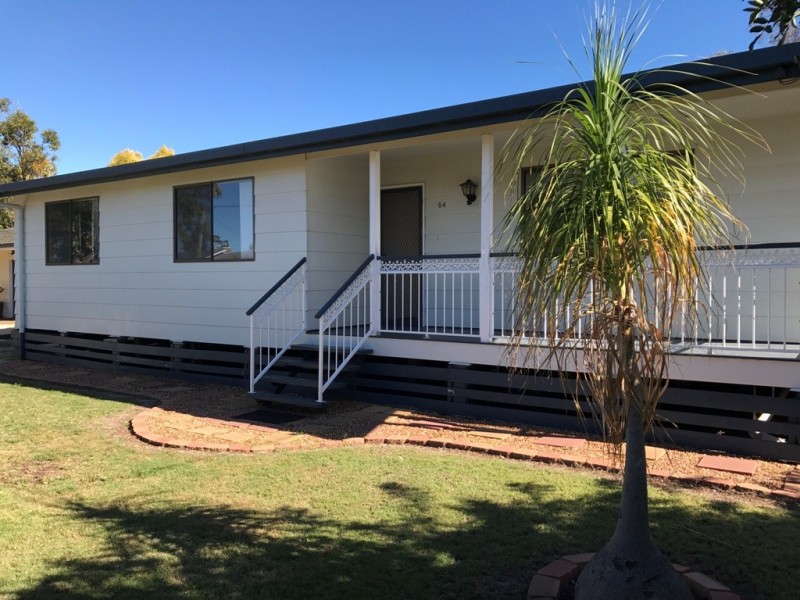 54 Geisel Street, Dalby QLD 4405