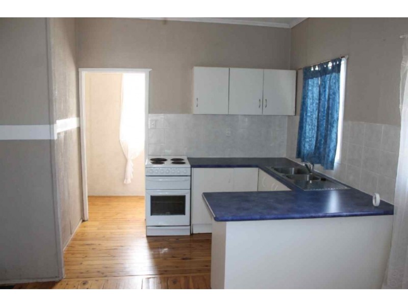 142 Condamine Street, Dalby QLD 4405
