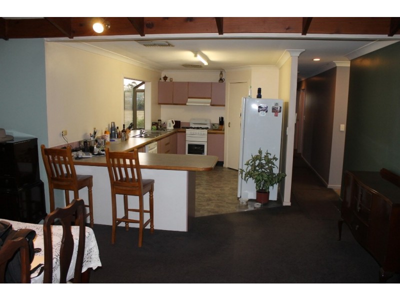 16 Margaret Ave, Dalby QLD 4405