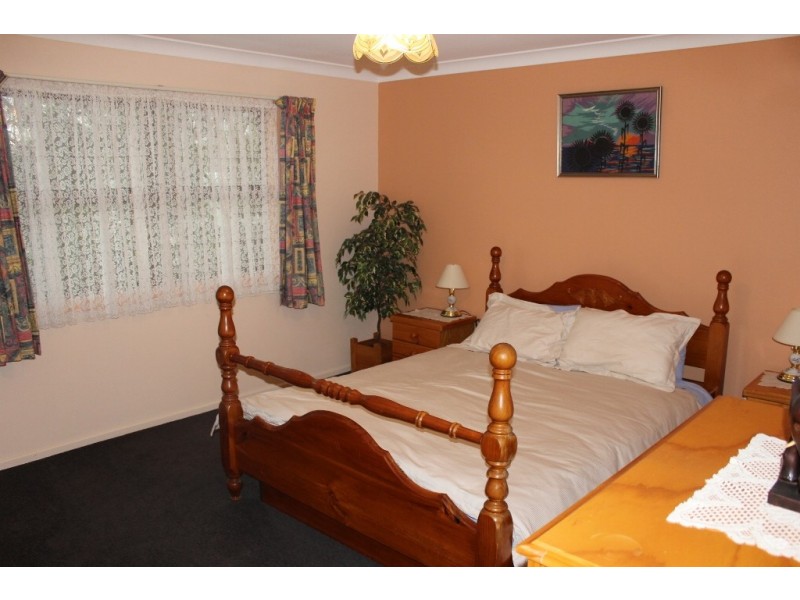 16 Margaret Ave, Dalby QLD 4405