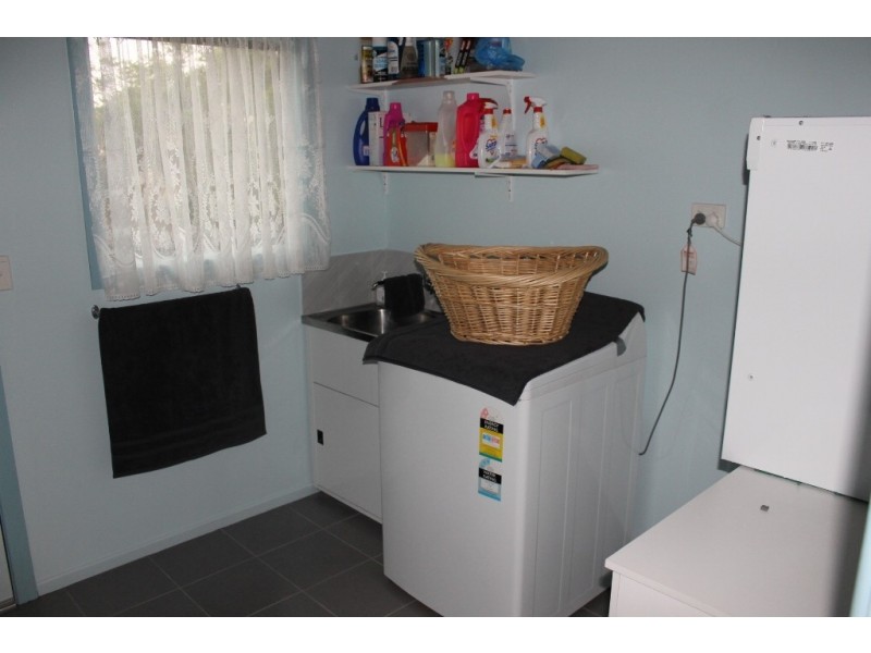 16 Margaret Ave, Dalby QLD 4405