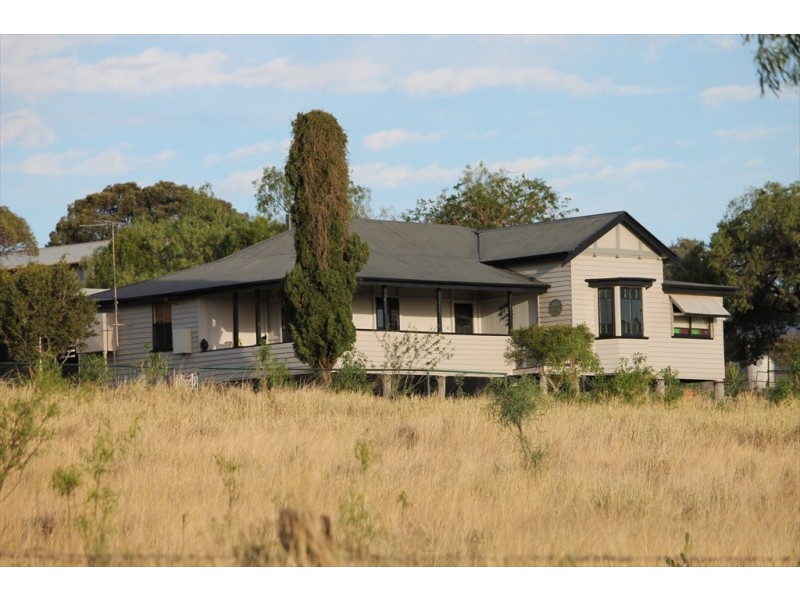 10 Campbell St, Bell QLD 4408