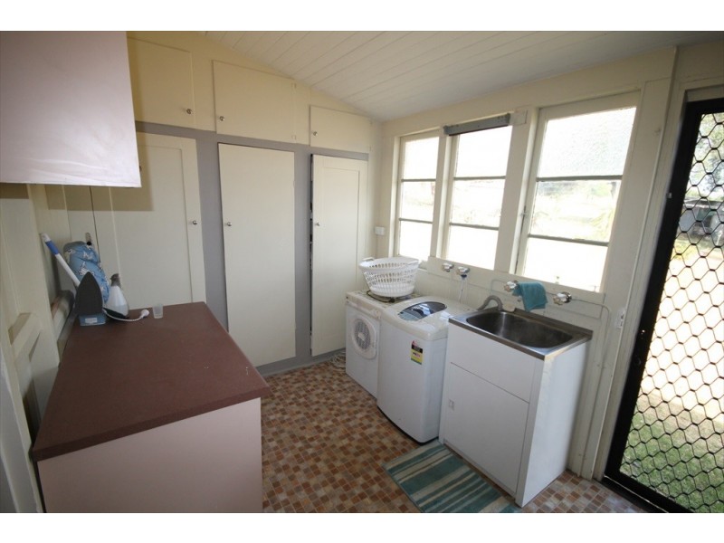 10 Campbell St, Bell QLD 4408