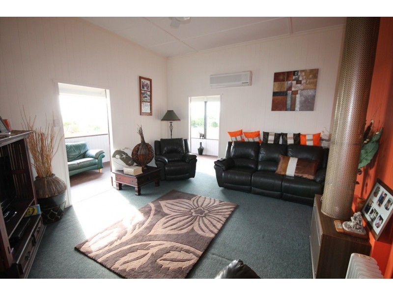 10 Campbell St, Bell QLD 4408