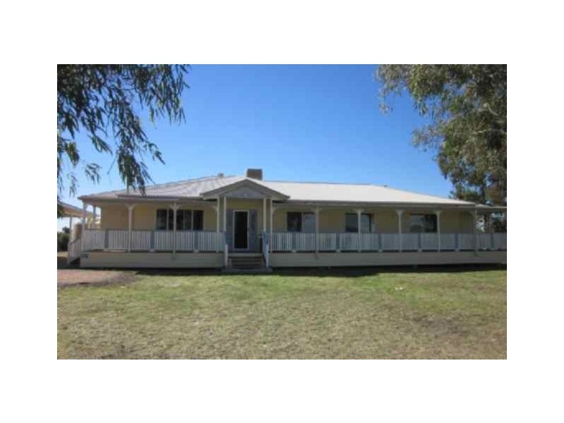 131 Blaxland Road, Dalby QLD 4405