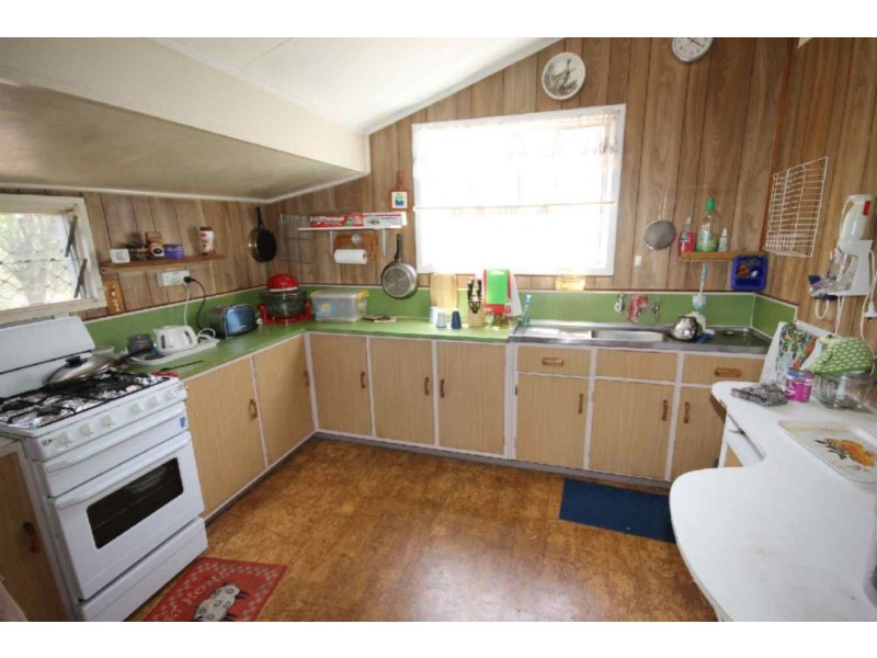 9 Blaxland Road, Dalby QLD 4405