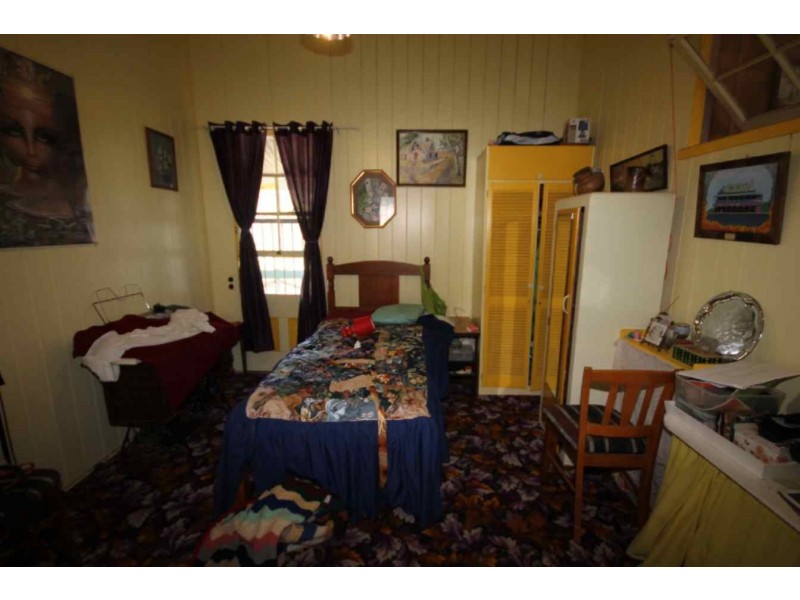 9 Blaxland Road, Dalby QLD 4405