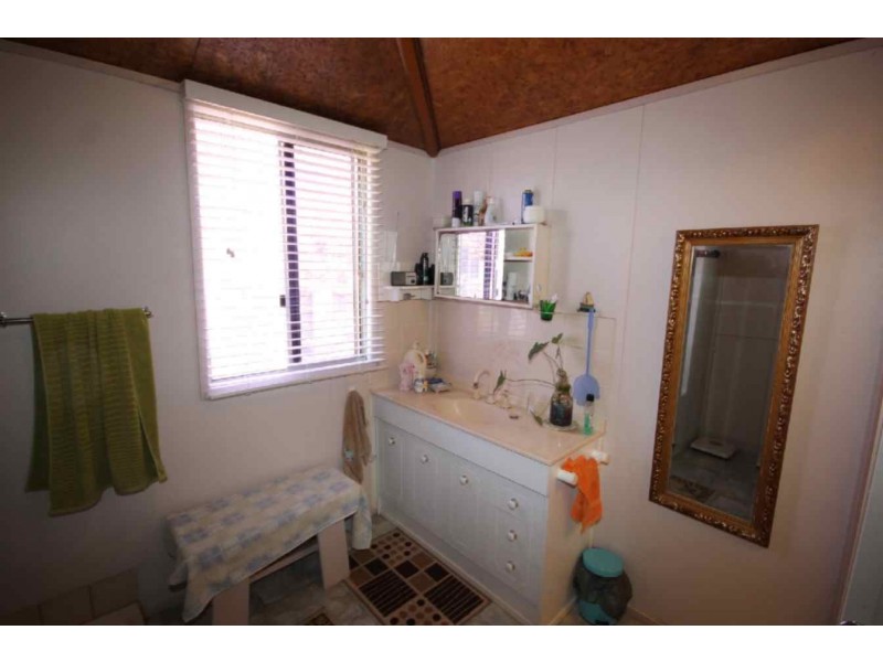 9 Blaxland Road, Dalby QLD 4405