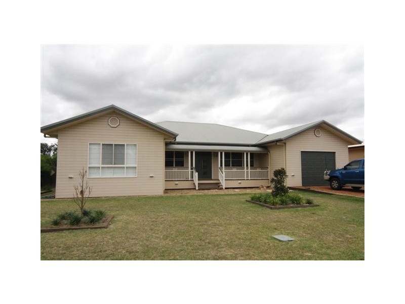 1 Jacaranda Court, Dalby QLD 4405