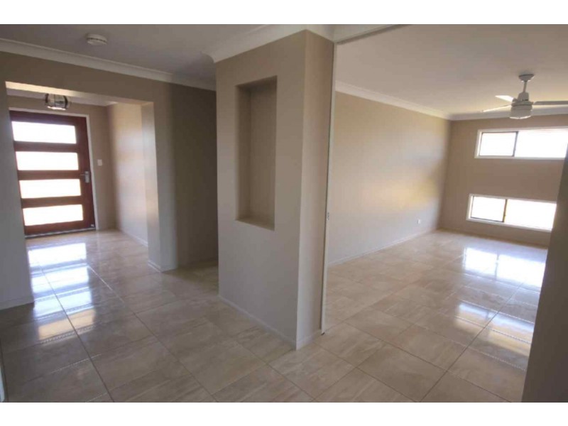 168 Sandalwood Ave East, Dalby QLD 4405