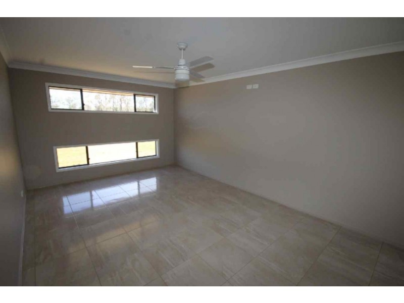 168 Sandalwood Ave East, Dalby QLD 4405