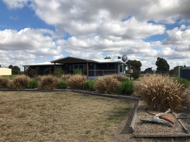 12 Millbrook Court, Dalby QLD 4405