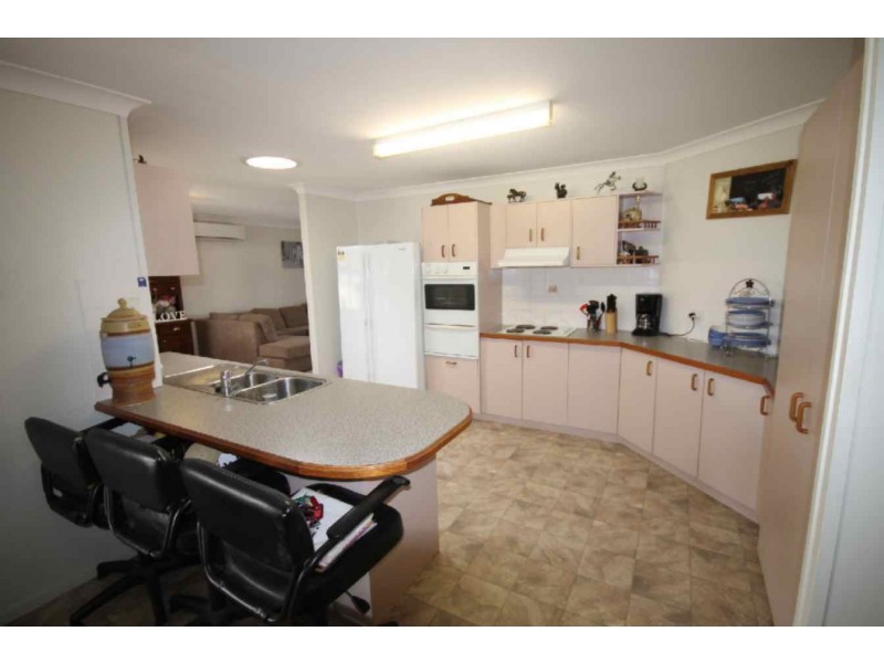 4 Azalea Court, Dalby QLD 4405