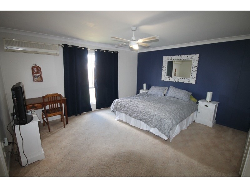 4 Azalea Court, Dalby QLD 4405