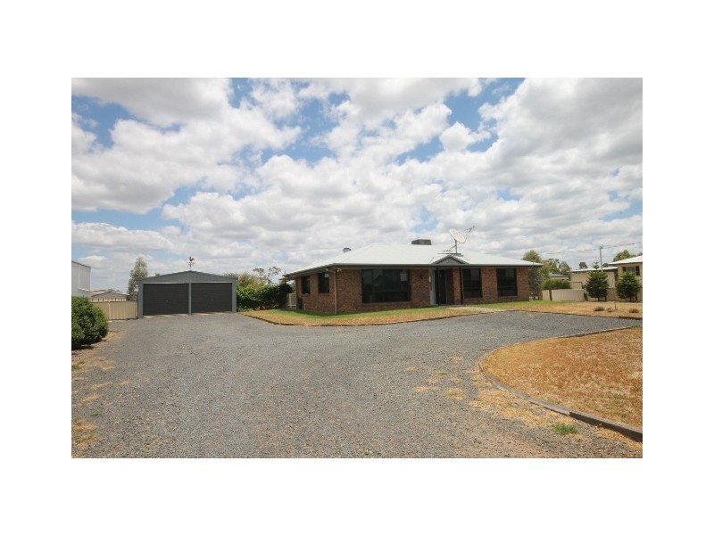 52 SEYMOURS ROAD, Dalby QLD 4405
