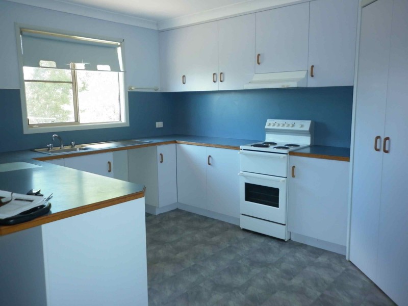 35 College Crescent, Dalby QLD 4405