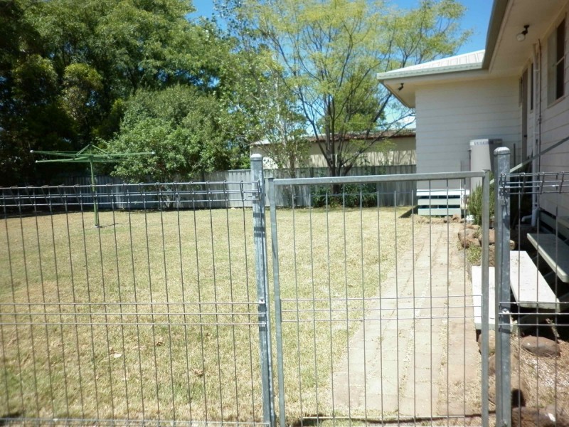 35 College Crescent, Dalby QLD 4405